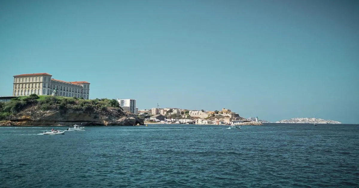 Man Dies in Violent Marseille Police Confrontation