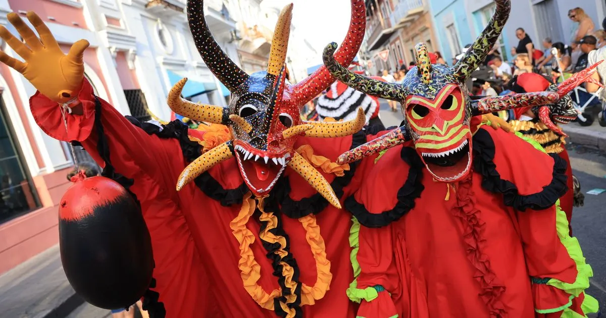 Alpine parade masks cuts to veteran pensions and healthcare benefits in Italy