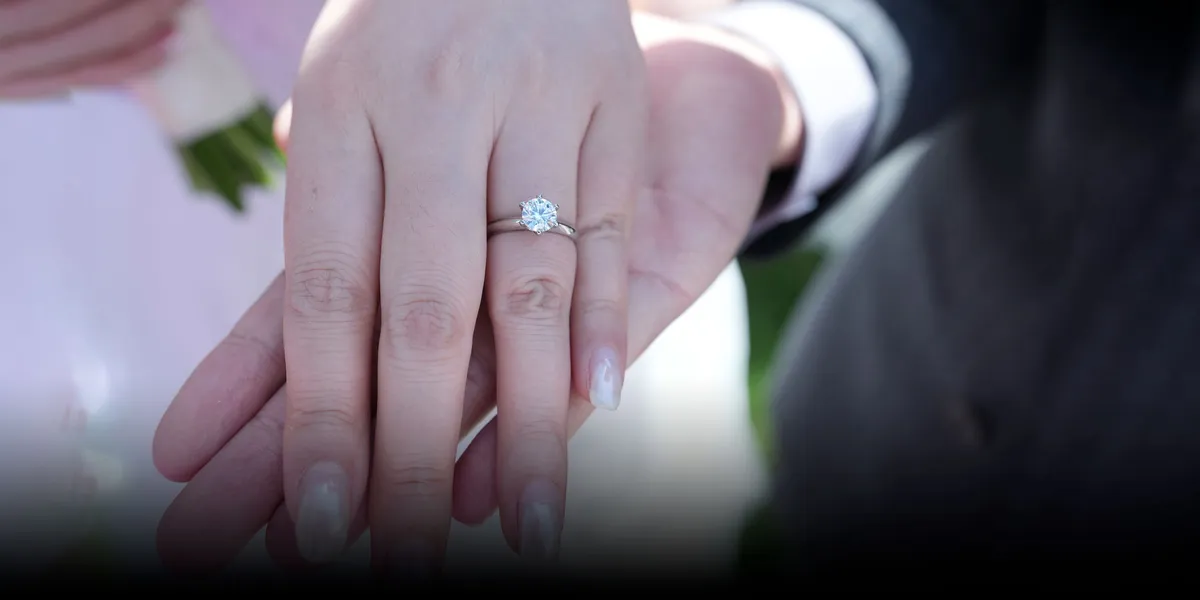 Chinese university gives diamond rings while doctoral researchers earn poverty wages