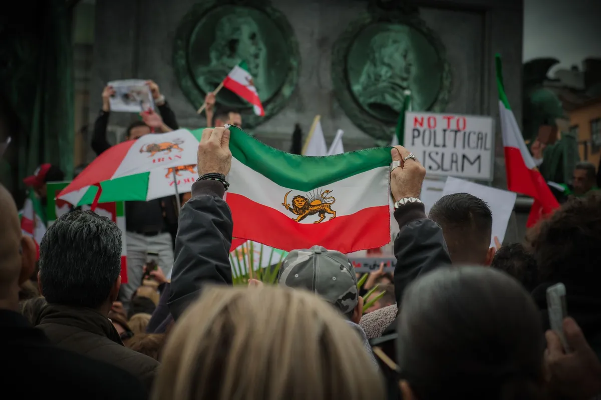 Iran conflict hits British workers; economy shrinks in April