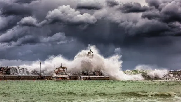 Typhoon threatens Japan: vulnerable populations face critical weekend