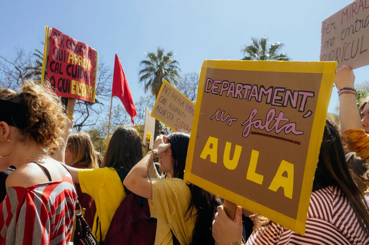 Feijóo in Barcelona: A Normalization Message That Skirts Catalonia's Deep Political Fractures
