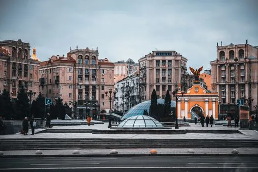 Kyiv residents pay the price as Russia bombs overnight again