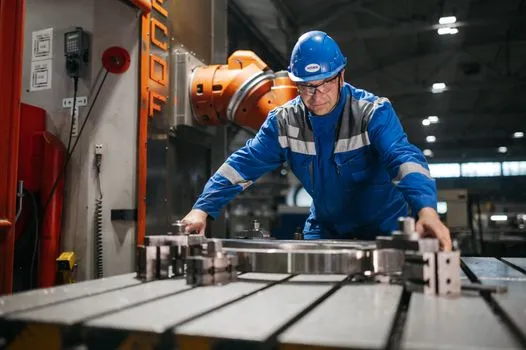 Russian workers face fuel shortages as war costs hit home economy