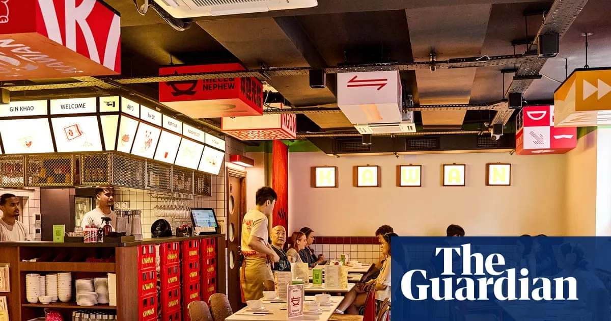 Kawan's staff keeps working while investors move on after opening day
