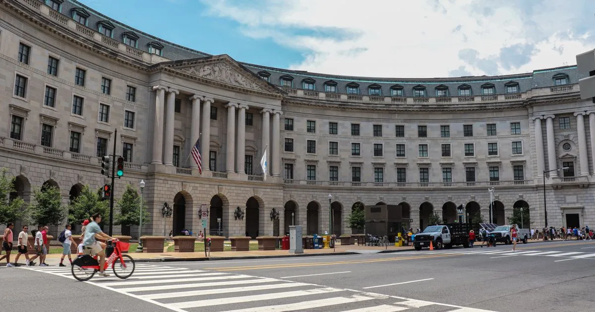 Pentagon seeks 200 billion: war budget over healthcare and education