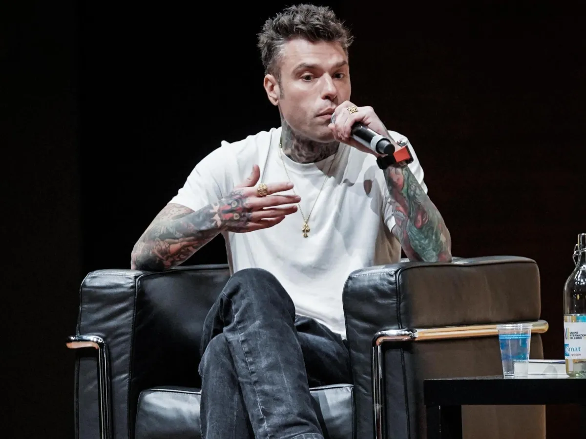 Violence in nightlife: Fedez identified in assault case