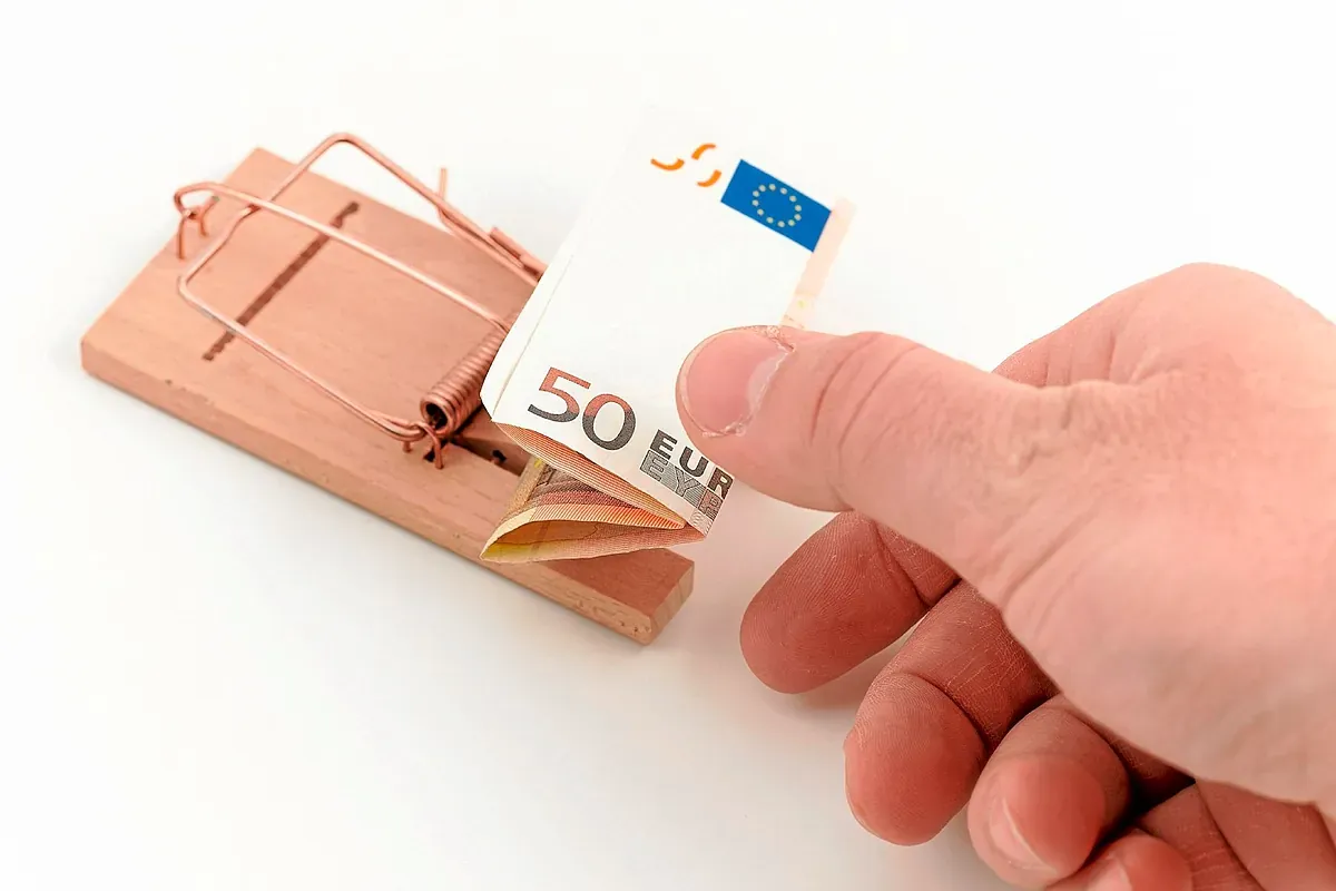 Investment Impunity: How Bank Clients Bear the Cost of Uninformed Financial Decisions
