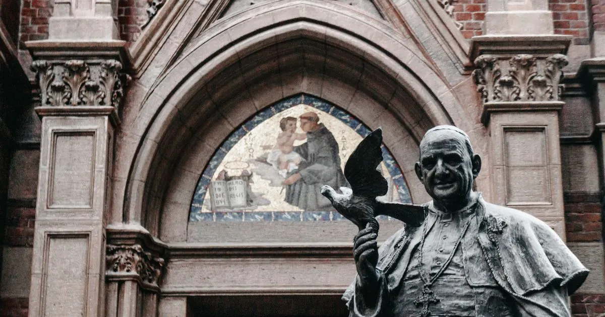 Pope Leo: God Rejects Prayers of Those Making War